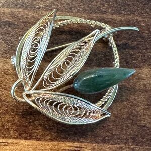 Vintage Gold Tone Floral Brooch